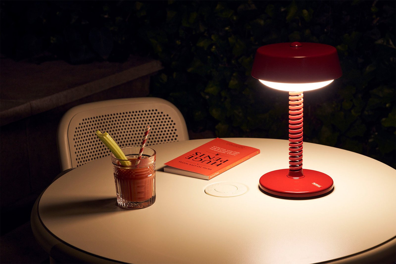 105828-8.jpg FATBOY Bellboy Lobby Red Lampa nerdj.celik - Image 1