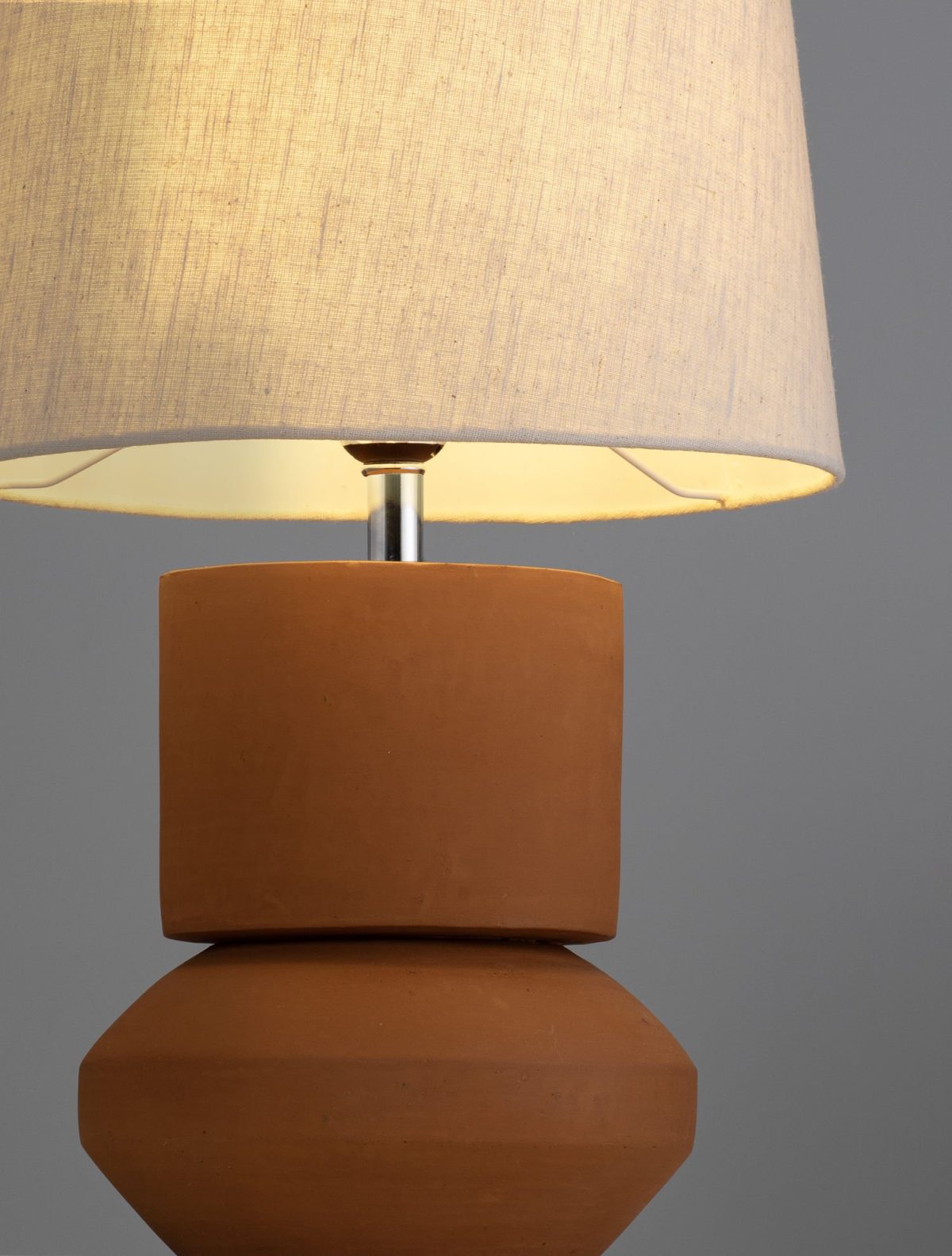 IZUMI Stona lampa - Image 6