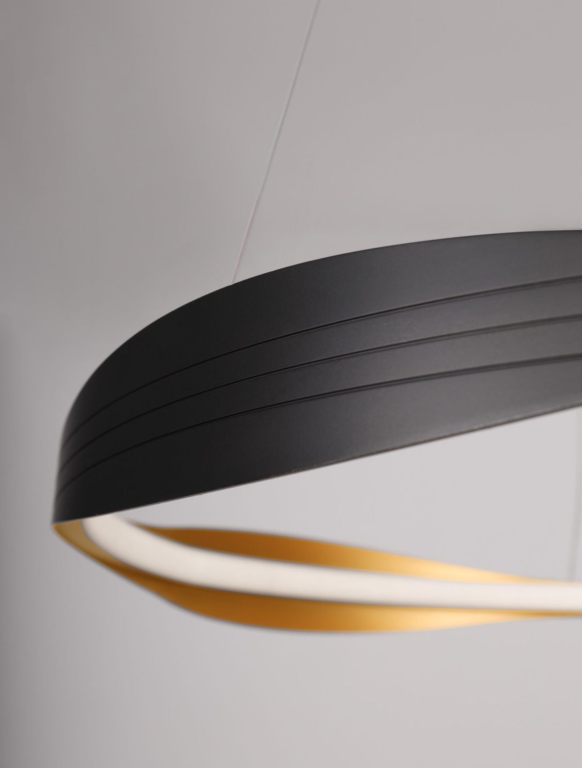 PLATINUM luster - Image 3